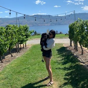 Meet your Posher, Kayla